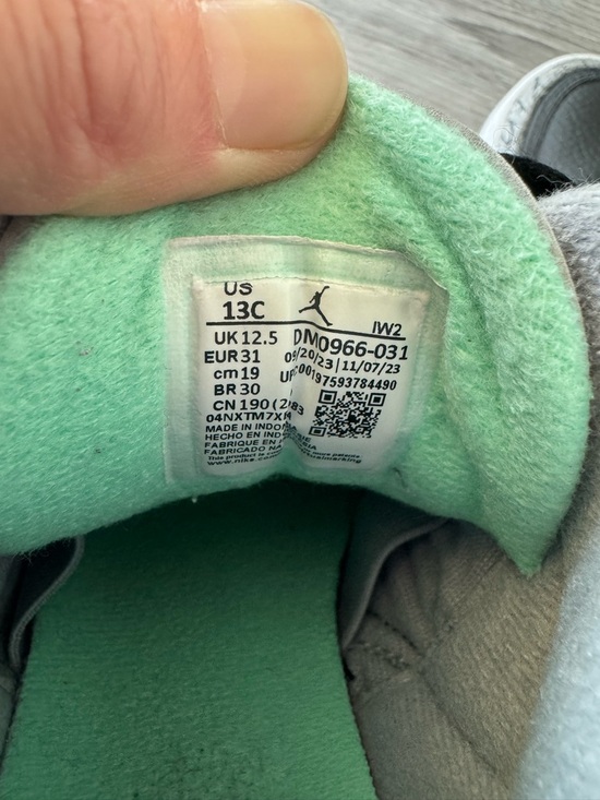 Kids Air Jordan 3 - Picture 6 of 7